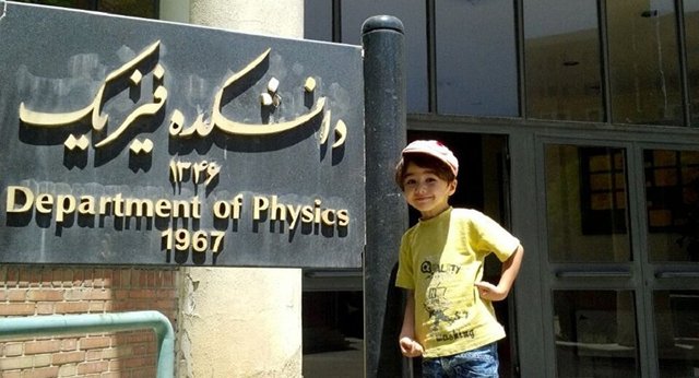 شرح حال تلخ این نابغه ۶ ساله ایرانی که کسی او را نمی بیند!/تصویر
