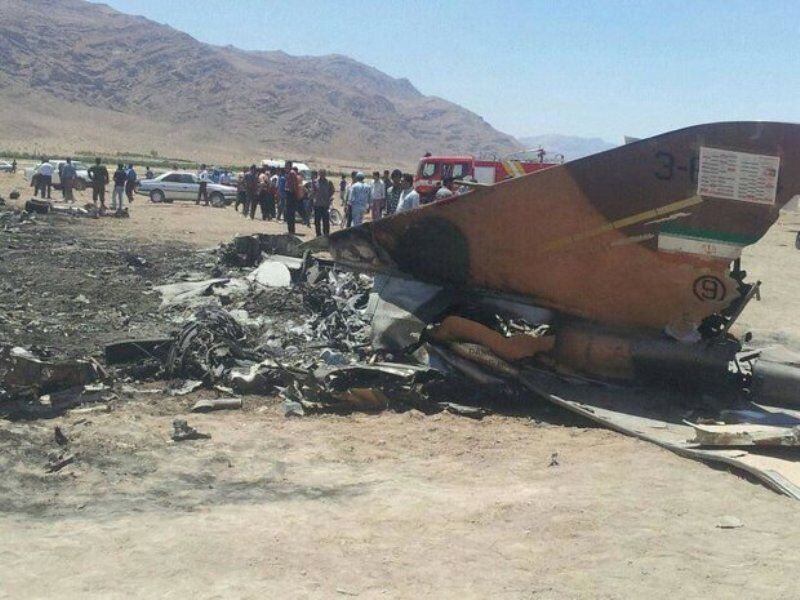 سقوط یک هواپیمای جنگی در تنگستان
