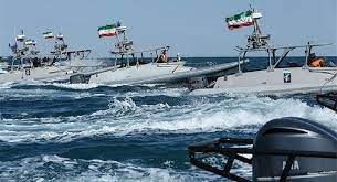 نمایش اقتدار نیروی دریایی سپاه بر سر آمریکایی‌ها در خلیج فارس