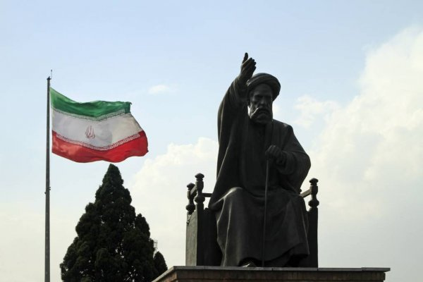 مشکلات اقتصادی بلای جان احزاب ایرانی