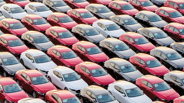 وزیر صمت:افزایش عرضه خودرو به بازار از هفته آینده