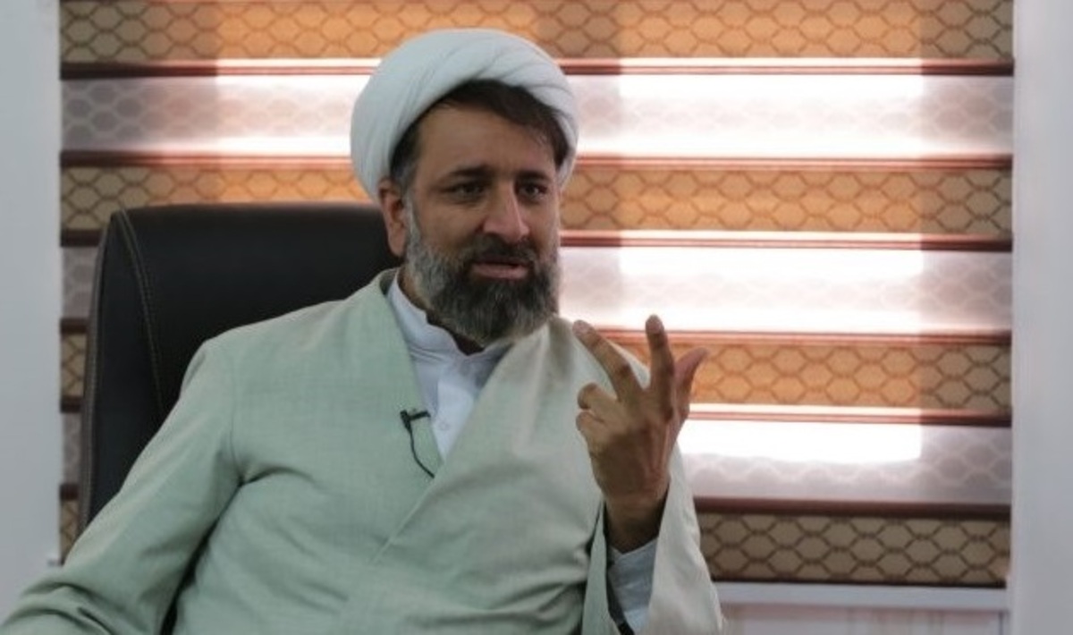 عضو هیئت علمی مؤسسه آموزشی امام خمینی: در ماجرای قتل اهواز، یک مرد ایرانی مورد ظلم قرار گرفته غیرت ورزید !