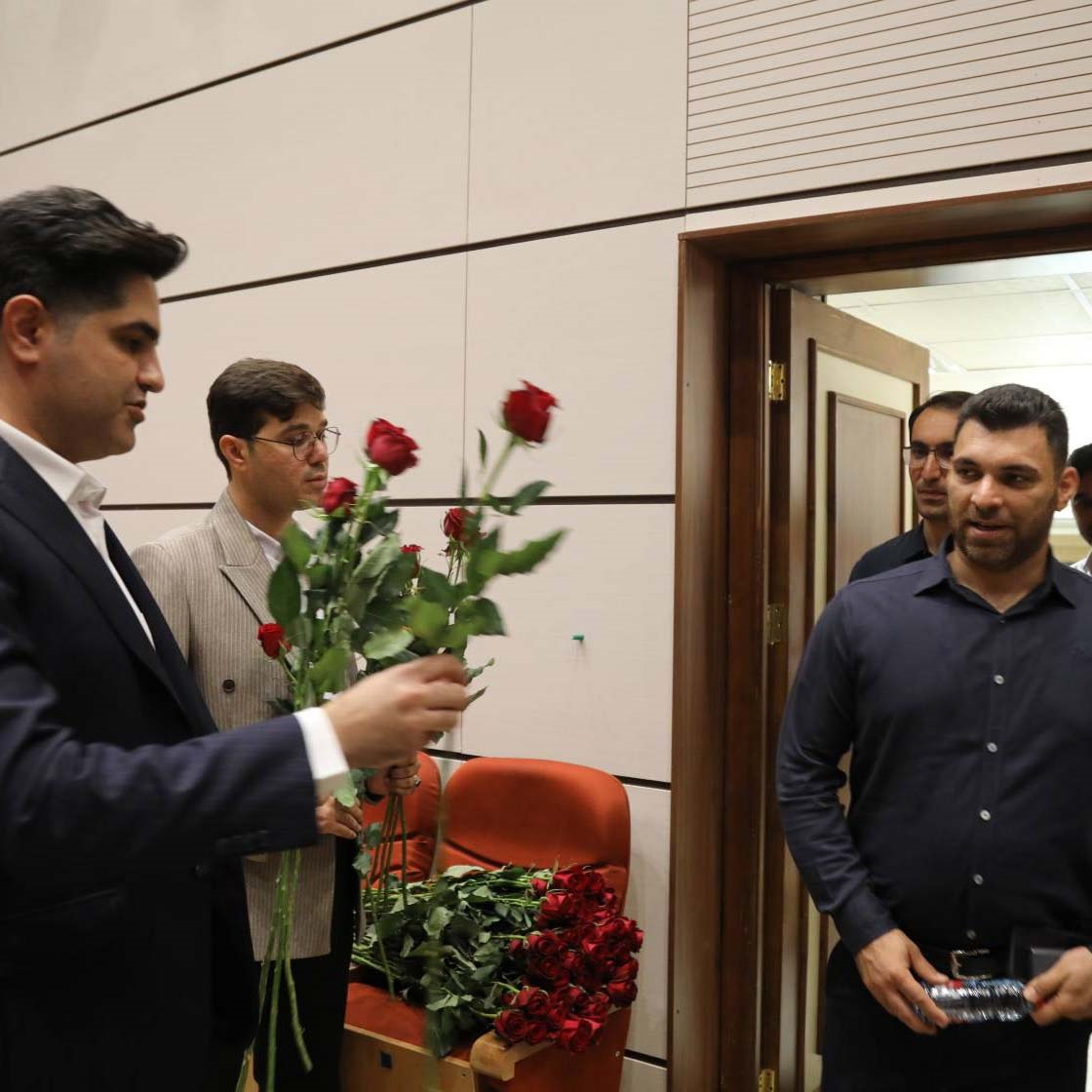 برگزاری مراسم معارفه و خوش‌آمدگویی به کارکنان جدیدالاستخدام مجتمع پتروشیمی شیراز