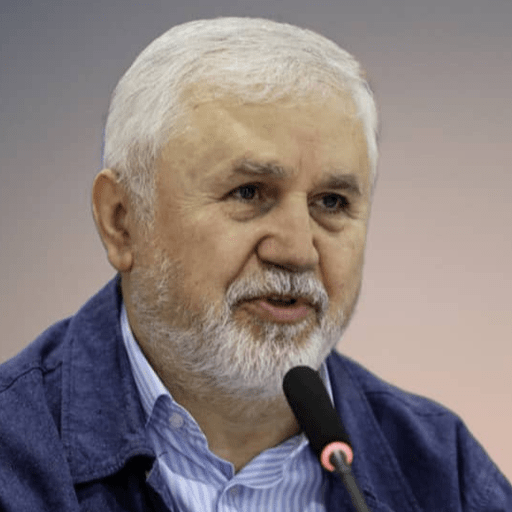 علی دارابی: آرایش رسانه اى کشور در شرایط کنونى مورد غفلت قرار گرفته است