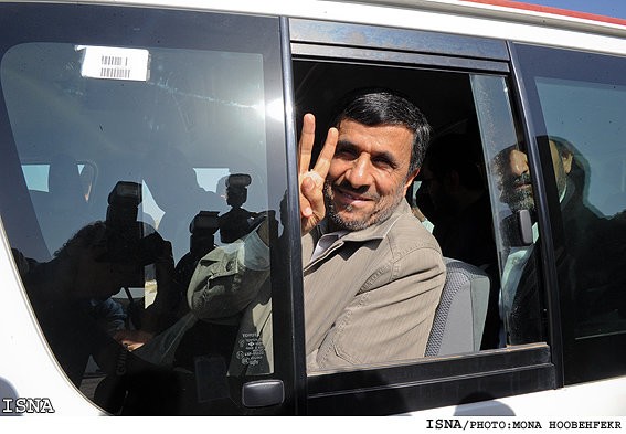 سورپرایز آمریکایی‌ها از توئیت جالب و عجیب احمدی نژاد!