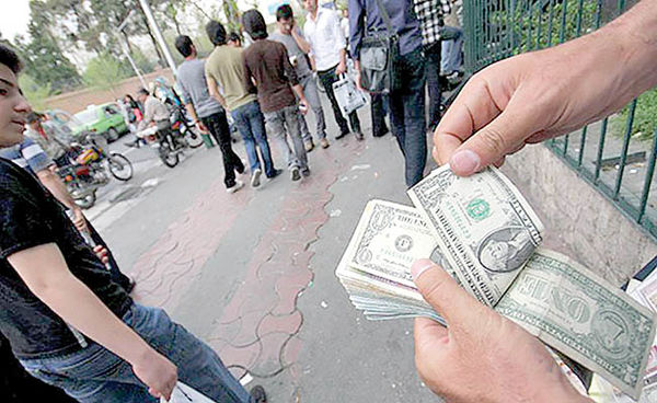 آخرین قیمت دلار در بازار آزاد تهران در روز ۲۶ آبان ماه / قیمت دلار سقوط کرد