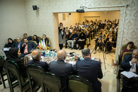 میهمانان میز دیپلماسی خزر از نماینده مجلس مشارکتی تا وزیر خارجه احمدی نژاد/تصاویر