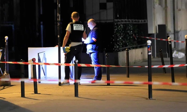 جزئیات حمله یک مرد به شهروندان فرانسوی