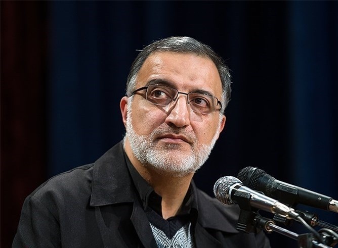 انتقادات تند اصولگرای دو آتشه به دولت موسوی تا پیشنهاد احمدی نژاد