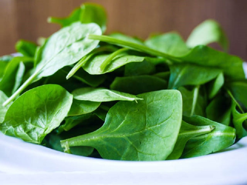 خوردن این سبزی به زیبایی پوست کمک می کند