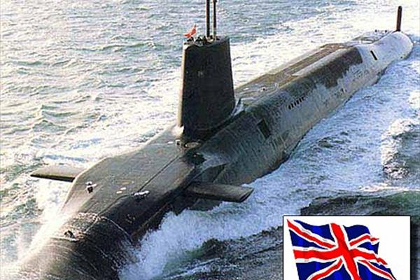 زیردریایی هسته ای انگلستان در راه خلیج فارس