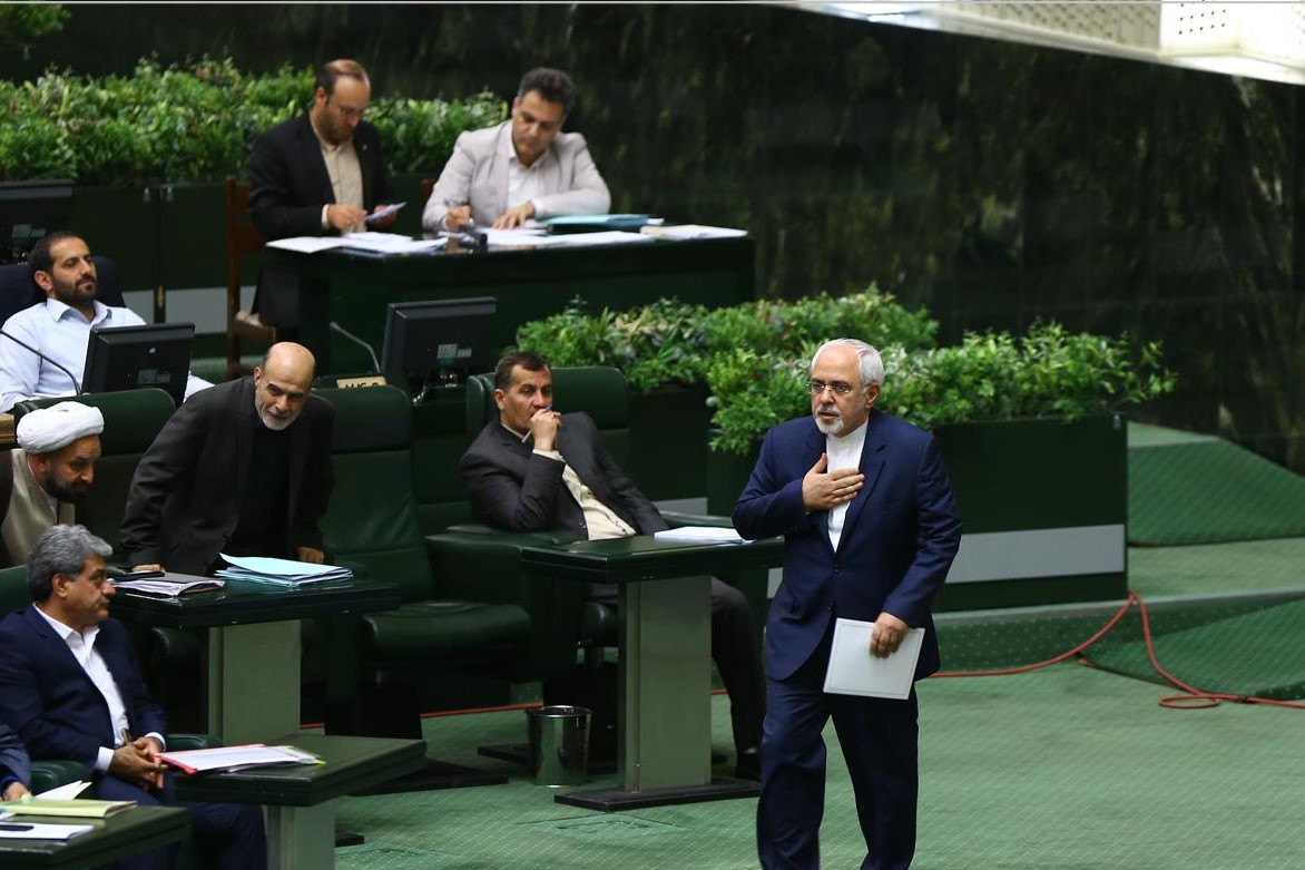 ظریف پاسخگو ترین وزیر به مجلس است