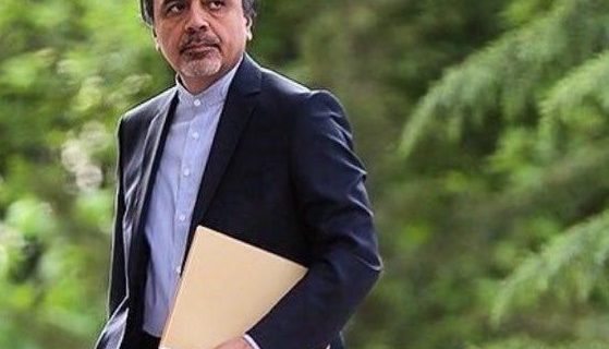 مشاور روحانی استعفا داد