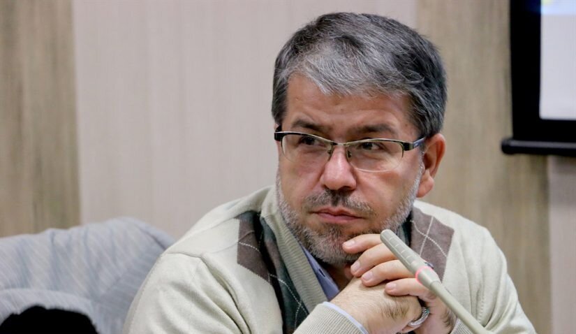 ادعای یک استاد دانشگاه:حصر موسوی و کروبی به اصرار حسن روحانی بود!