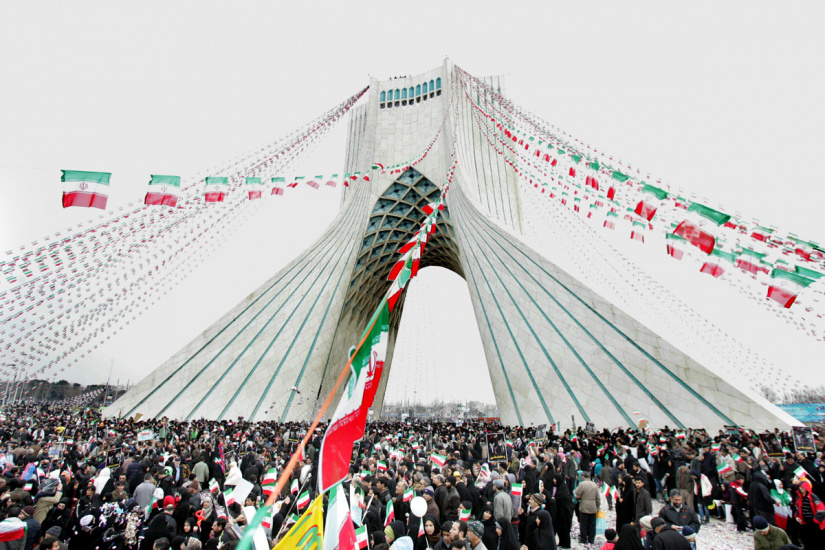 الزامات توسعه سیاسی در ایران؛ اعتدال و تقویت طبقه متوسط
