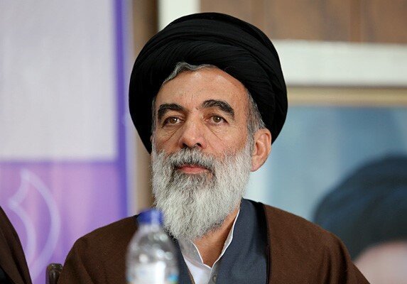 کناره گیری آملی لاریجانی از شورای نگهبان/ حکم رهبر انقلاب برای حجت‌الاسلام حسینی‌خراسانی