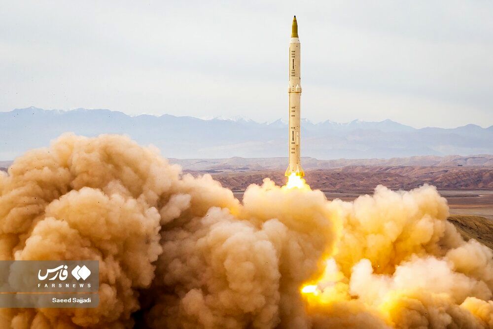 قدرت‌نمایی ایران با موشک‌های بالستیک