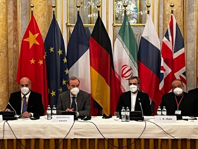 تیم مذاکره کننده ایران: هیچ تجدید نظری نکرده ایم؛ پیش نویس‌های پیشنهادی را پس نگرفته‌ایم