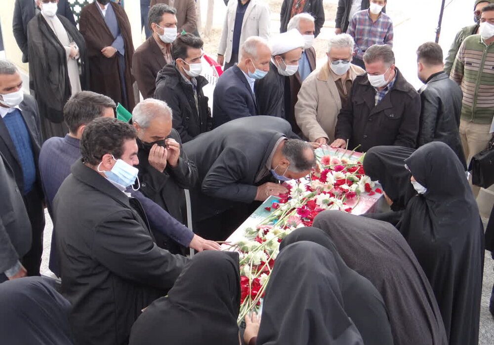 تشییع پیکر ۱۵۰ شهید گمنام دفاع مقدس در تهران