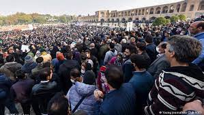 اعتراضات آبی اصفهان؛ منحصربه فردترین رویداد اجتماعی ۱۴۰۰