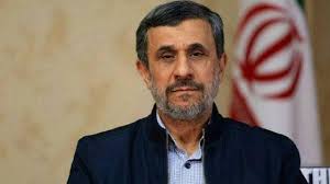 احمدی نژاد: با لج بازی و بهانه جویی زنان را از حق مسلم حضور در ورزشگاه منع نکنید