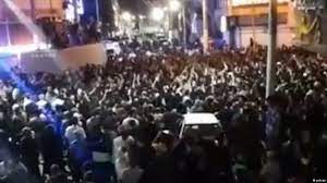 تجمع اعتراضی مردم آبادان برای ورود به محدوده متروپل به خشونت کشیده شد