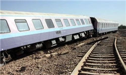 خروج قطار مسافربری طبس – یزد از ریل / تاکنون ۱۰ نفر جان باخته‌اند