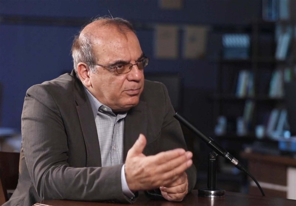 عباس عبدی : دادگاه خانم رشنو علنی شود