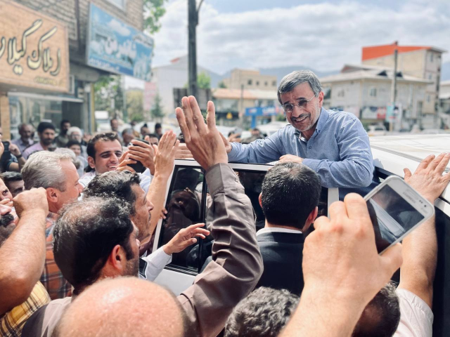 احمدی‌نژاد می‌خواهد یلتسین ایران شود