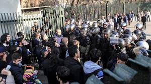 گزارش خبرگزاری دولت از تجمعات در بعضی از شهرها/ اعتراضات تهران