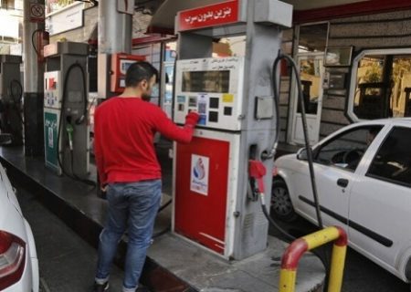 سوخت گیری روزانه بیش از ۳۰ لیتر بنزین ممنوع است