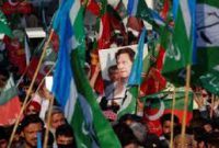 پیروزی عمران خان در انتخابات ۴۹ درصدی