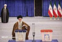 حضرت آیت‌الله خامنه‌ای: از خداوند متعال درخواست می‌کنیم انتخابات به نفع ملت ایران تمام شود