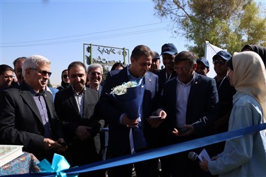 آغاز جمع‌آوری کابل‌های مسی و توسعه فیبر نوری در شیراز با حضور مدیرعامل شرکت مخابرات ایران